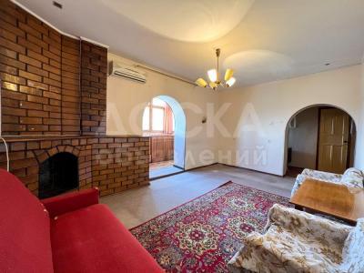 Продаю 1-комнатную квартиру, 45кв. м., этаж - 12/16, 10 мкр .