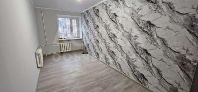 Продаю 3-комнатную квартиру, 57кв. м., этаж - 2/5, в районе Ошского рынка.