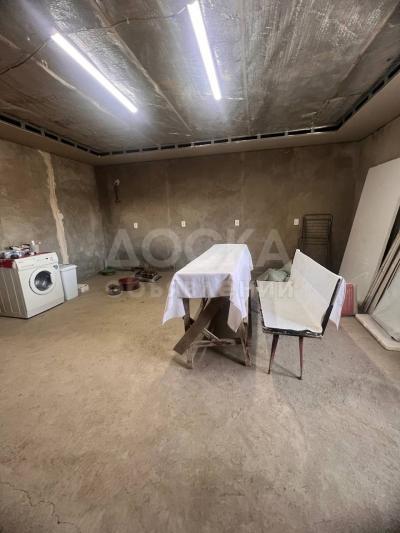 Продаю дом 5-ком. 98кв. м., этаж-2, 4-сот., стена кирпич, Арча-Бешик.