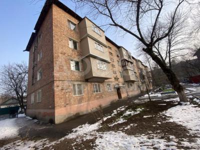 Продаю 3-комнатную квартиру, 52кв. м., этаж - 4/4, западный автовокзал.