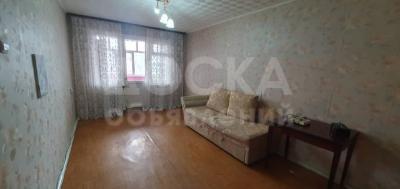 Продаю 2-комнатную квартиру, 43кв. м., этаж - 2/4, 4 мкр.