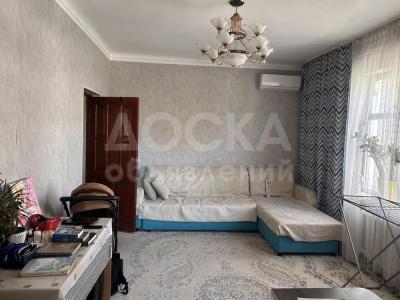 Продаю 3-комнатную квартиру, 56кв. м., этаж - 2/3, Ак-Орго.