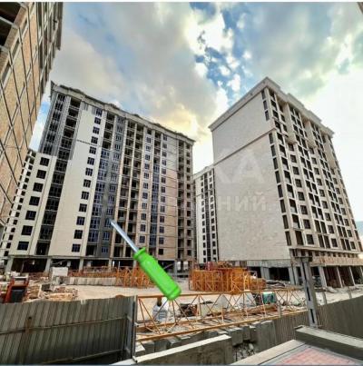 Продаю 4-комнатную квартиру, 135кв. м., этаж - 4/15, Сухэ Батора Магистраль Асанбай.