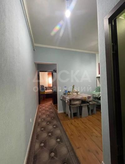 2-комнатную квартиру, 45кв. м., этаж - 1/9, Восток 5.