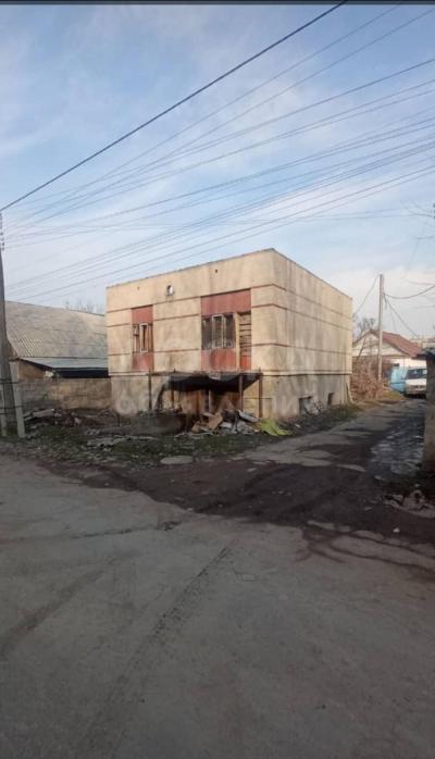 Продаю дом 3-ком. 60кв. м., этаж-1, 3-сот., стена кирпич, Гагарина.