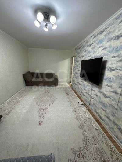 Продаю 2-комнатную квартиру, 48кв. м., этаж - 1/4, 5 мкр.