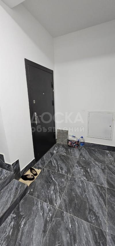 Продаю 1-комнатную квартиру, 34кв. м., этаж - 8/9,  с. Лебединовка ул. Мичурина дом № 121 "б".