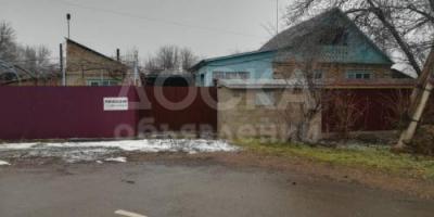 Продаю дом 5-ком. 96кв. м., этаж-1, 8-сот., стена кирпич,  с. Орловка.