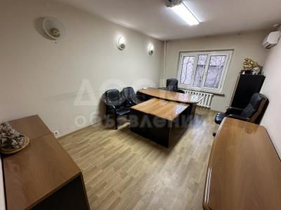 Продаю офисное помещение 170м2кв. м., Начало микрорайона Восток-5,проспект Чуй.