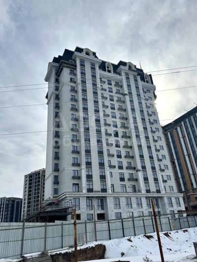 Продаю 1-комнатную квартиру, 62кв. м., этаж - 3/15, советская\магистраль .