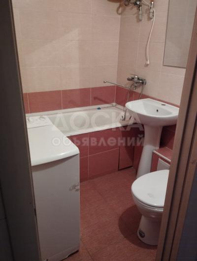 Сдаю 1-комнатную квартиру, 35кв. м., этаж - 1/9, Юг 2.