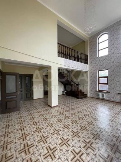 Продаю дом 8-ком. 190кв. м., этаж-2, 4.5-сот., стена кирпич, Ак-Ордо.