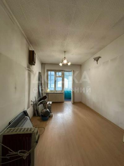 Продаю 2-комнатную квартиру, 54кв. м., этаж - 4/5, торокул айтматова 53.