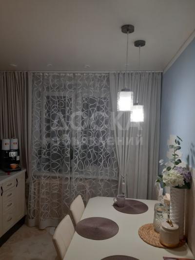 Сдаю 2-комнатную квартиру, 55кв. м., этаж - 3/9, мкр 3,4,5,6,7,8,9,10,11,12.