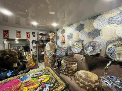 Провожу Гадания на картах Таро на любовь, на судьбу, на взаимоотношения пары , на общий расклад,на личную жизнь. Помогу узнать тайные мысли, чувства любого человека, о котором вы хотите узнать боллие подробно. Расклад на конкретные жизненные события и про