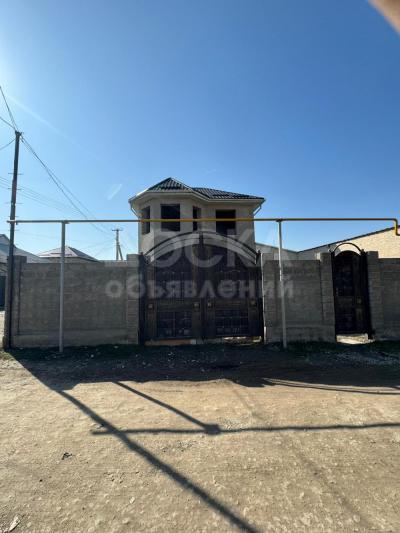 Продаю дом 5-ком. 140   80кв. м., этаж-2, 4,3 -сот., стена кирпич,  Бийиктик 424а .