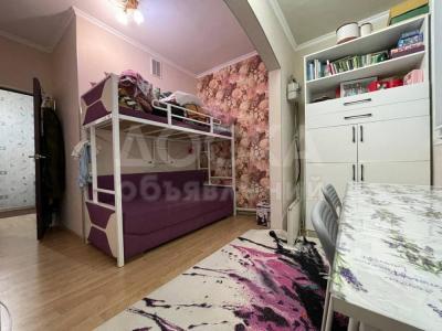 Продаю 1-комнатную квартиру, 45кв. м., этаж - 9/9, Улан 2.