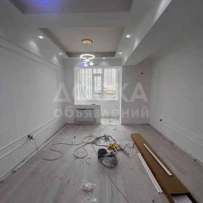 Продаю 1-комнатную квартиру, 44кв. м., этаж - 10/12, Джал.