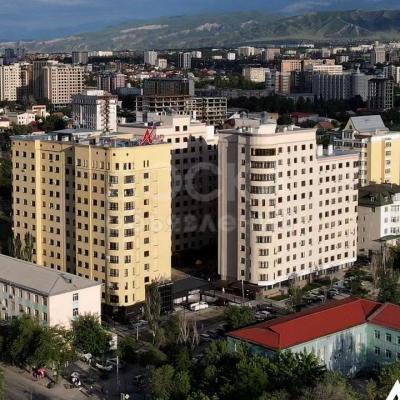 Продаю 2-комнатную квартиру, 92кв. м., этаж - 10/12, юг-2.