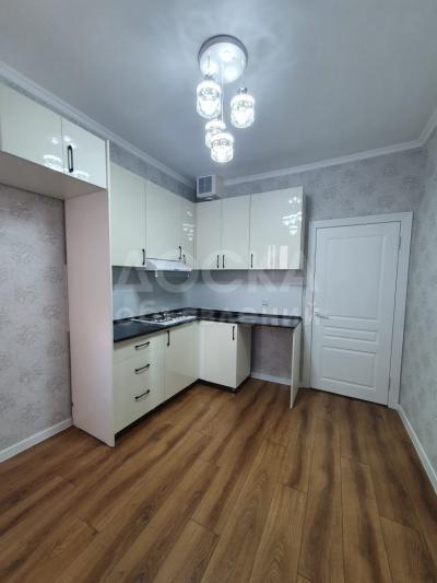 Продаю 3-комнатную квартиру, 79кв. м., этаж - 5/6, 4 микрорайон .