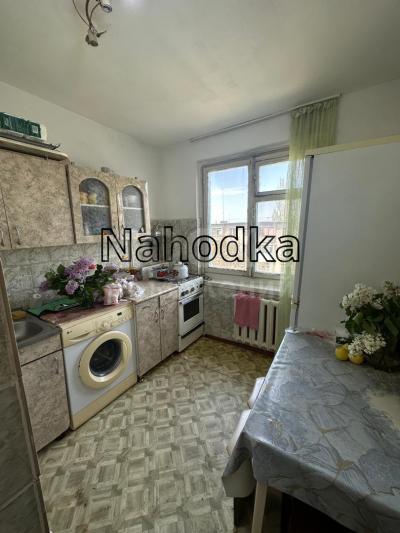 Продаю 2-комнатную квартиру, 43кв. м., этаж - 5/5, мкр. Аламедин-1 (Городок Строителей).