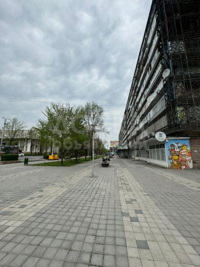 Продаю 2-комнатную квартиру, 55кв. м., этаж - 9/9, г. Бишкек р-н Филармонии.