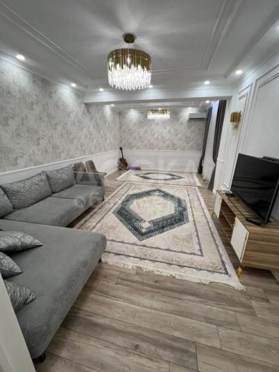 Продаю 4-комнатную квартиру, 1кв. м., этаж - 2/10, Ихлас, Ботанический сад..