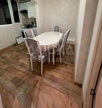 Продаю 1-комнатную квартиру, 45кв. м., этаж - 9/9, Улан-2.