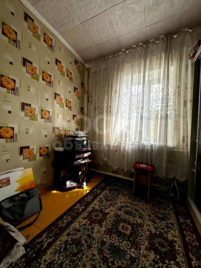 Продаю дом 4-ком. 56кв. м., этаж-1, 6-сот., стена кирпич, 4 гор больница.