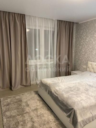 Сдаю 2-комнатную квартиру, 60кв. м., этаж - 4/8, Поблизости Глобус.