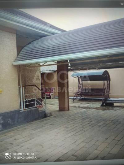 Продаю дом 4-ком. 100кв. м., этаж-1, 2,5-сот., стена кирпич, Ак-Орго.