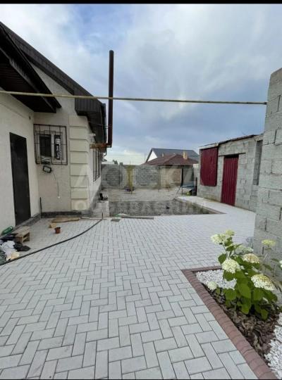 Продаю дом 4-ком. 110кв. м., этаж-1, 5-сот., стена кирпич, ак-ордо.