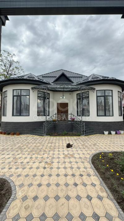 Продаю дом 4-ком. 135кв. м., этаж-1, 4-сот., стена кирпич, Оренбургская .