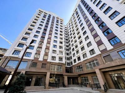 Продаю 5-комнатную квартиру, 169кв. м., этаж - 6/12, Тоголок Молдо/Токтогулова .