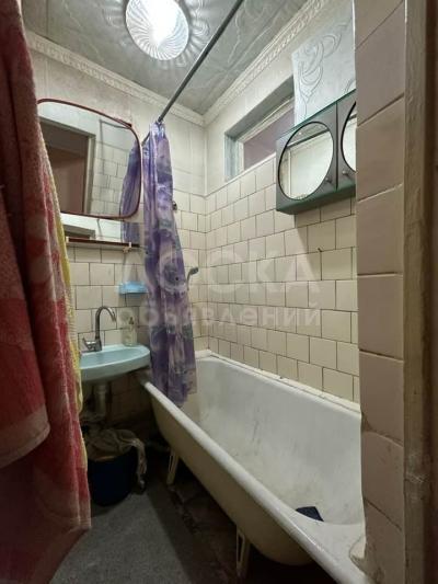 Продаю 2-комнатную квартиру, 54кв. м., этаж - 4/5, торокул айтматова 53.