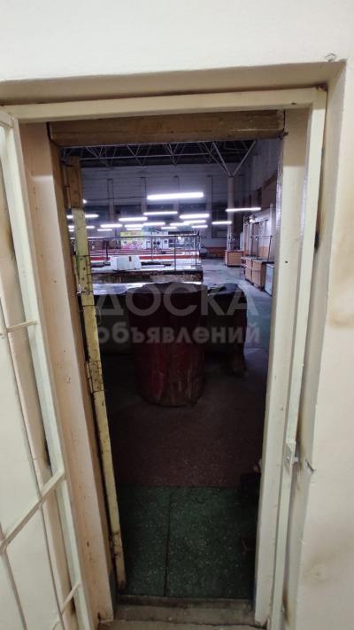 Продаю помещение свободного назначения 37,6кв. м., рынок Орто-Сай.
