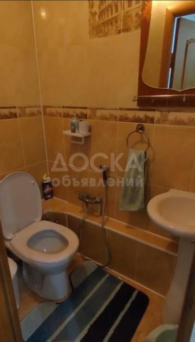 Продаю 2-комнатную квартиру, 58кв. м., этаж - 8/9, Октябрьский р., ул. Матросова.