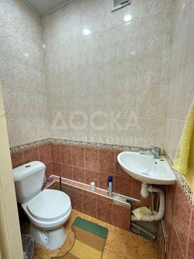 Продаю 2-комнатную квартиру, 60кв. м., этаж - 4/5, госрезиденция.