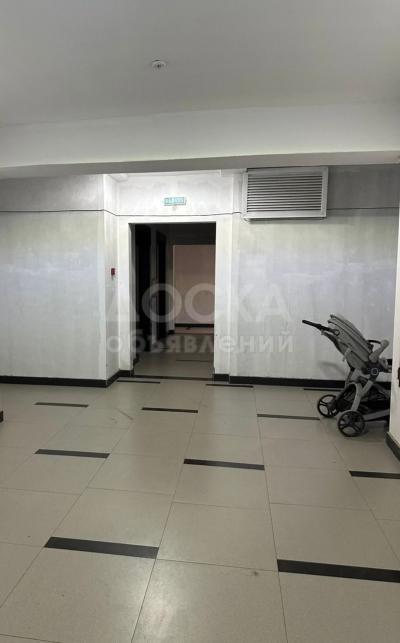 Продаю 2-комнатную квартиру, 82,7 кв. м., этаж - 5/9, мкр Джал .