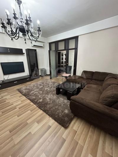 Продаю 2-комнатную квартиру, 60кв. м., этаж - 11/11, Токтогула/ Манаса.