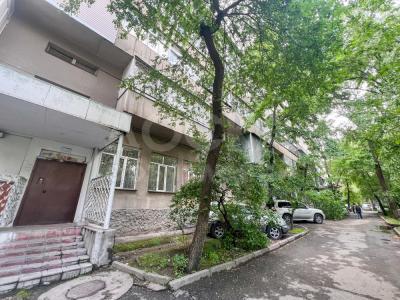 Продаю 4-комнатную квартиру, 108кв. м., этаж - 2/5, Шопокова/Боконбаева.