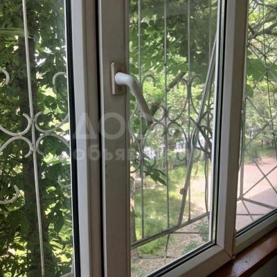 Продаю 3-комнатную квартиру, 64кв. м., этаж - 2/5, Уметолиева -  Московская.