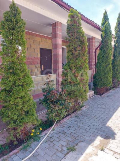 Продается таун хаус с ремонтом на ИК, Кыргызское Взморье, 42 тыс.$ с. Бостери, Кыргызское Взморье. с. Бостери, Кыргызское Взморье. с. Бостери, Кыргызское Взморье. с. Бостери, Кыргызское Взморье.