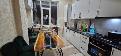 Продаю 1-комнатную квартиру, 34кв. м., этаж - 8/9,  с. Лебединовка ул. Мичурина дом № 121 "б" .