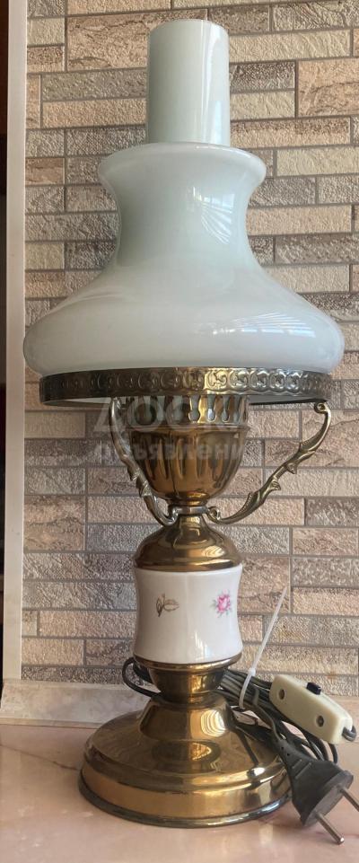 Продам настольную лампу. Чехия. Винтаж.