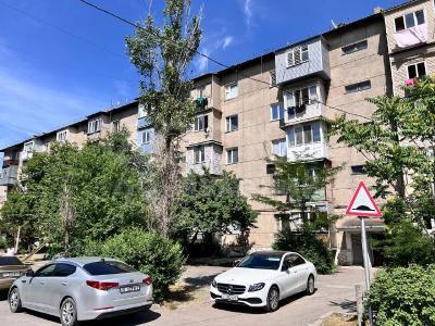 Продаю 1-комнатную квартиру, 33кв. м., этаж - 4/5, Кок Жар.