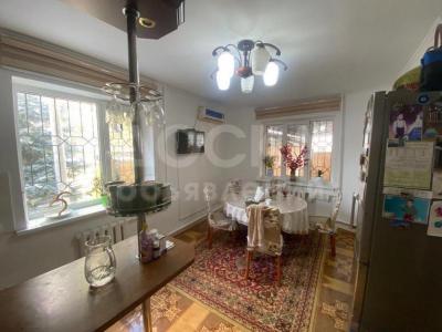 Продаю дом 6-ком. 174кв. м., этаж-2, 4-сот., стена кирпич, Тунгуч.