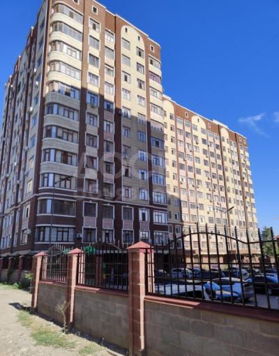 Продаю 3-комнатную квартиру, 118кв. м., этаж - 12/12, Абая/Ахунбаева.