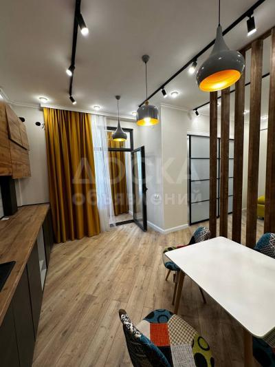 Продаю 2-комнатную квартиру, 47кв. м., этаж - 4/16, С.Батора / Магистраль.