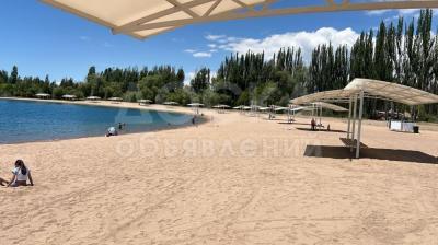 Продаю 2-комнатную квартиру, 62кв. м., этаж - 1/3, Бает.